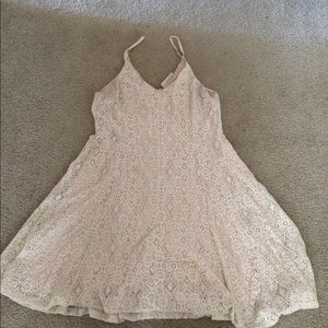 White lace lush dress